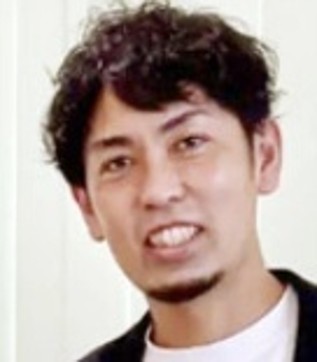 香月良仁氏